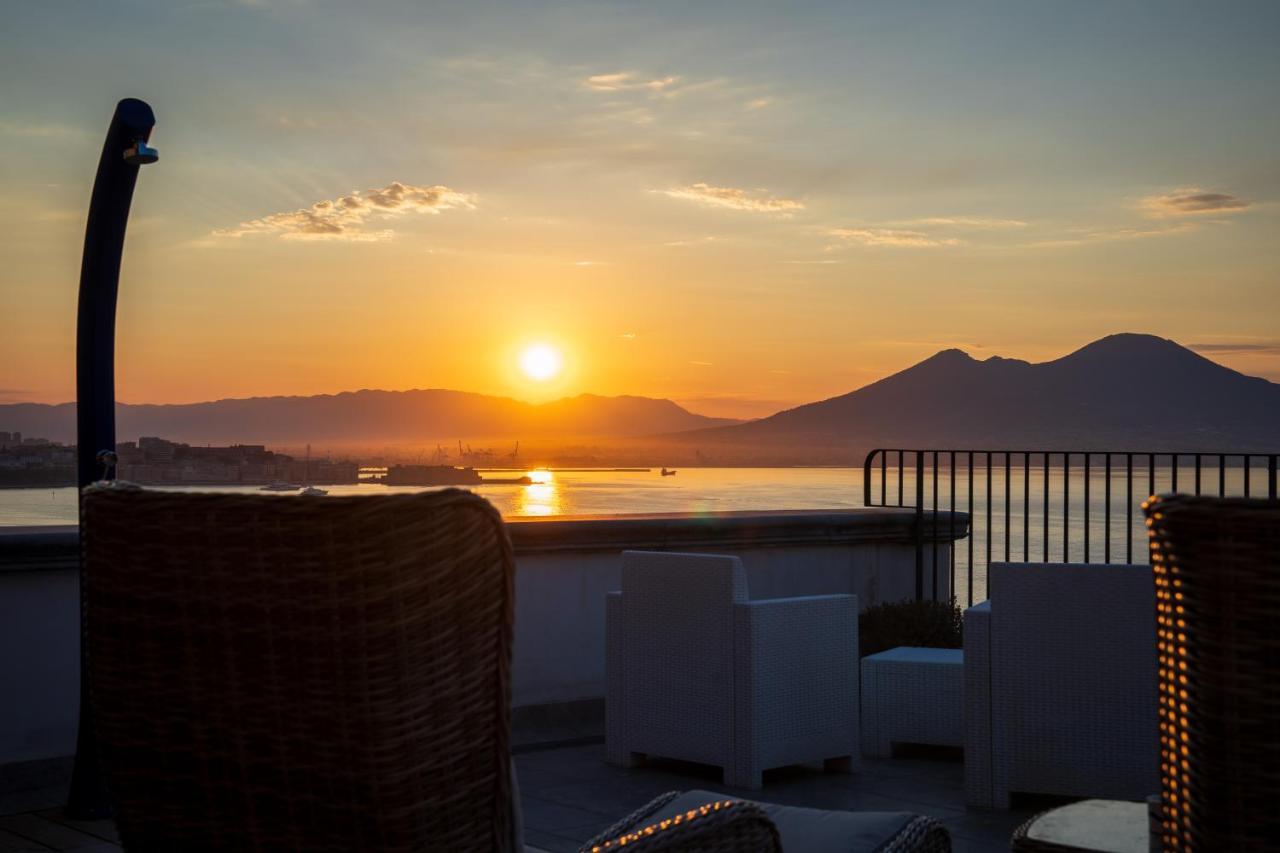 Le Stanze Di Sissi - Luxury Suites Napoli Bagian luar foto