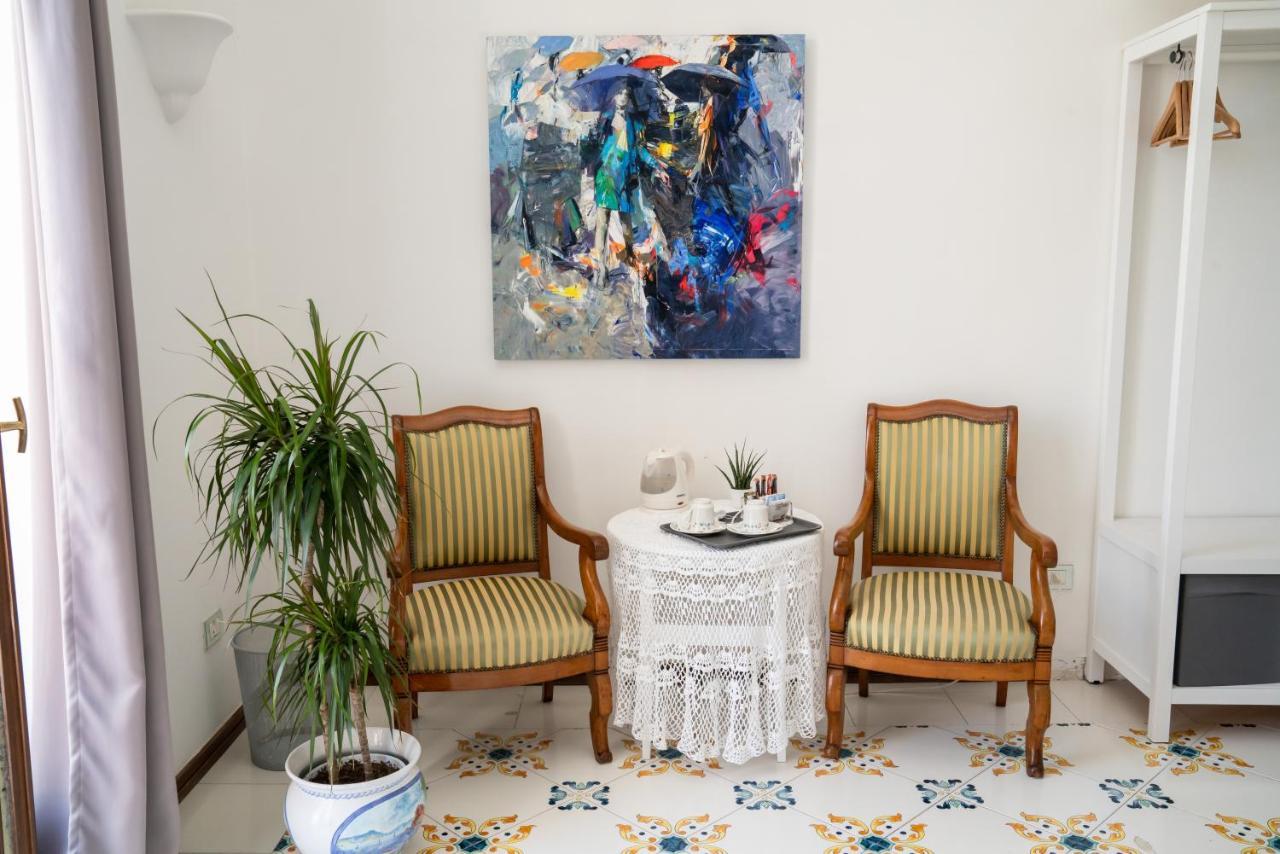 Le Stanze Di Sissi - Luxury Suites Napoli Bagian luar foto