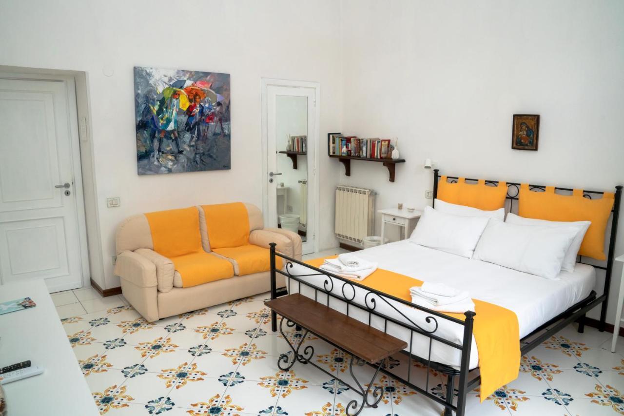 Le Stanze Di Sissi - Luxury Suites Napoli Bagian luar foto