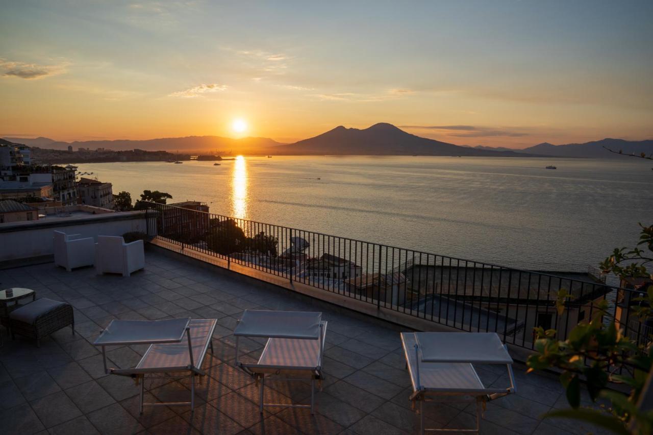 Le Stanze Di Sissi - Luxury Suites Napoli Bagian luar foto