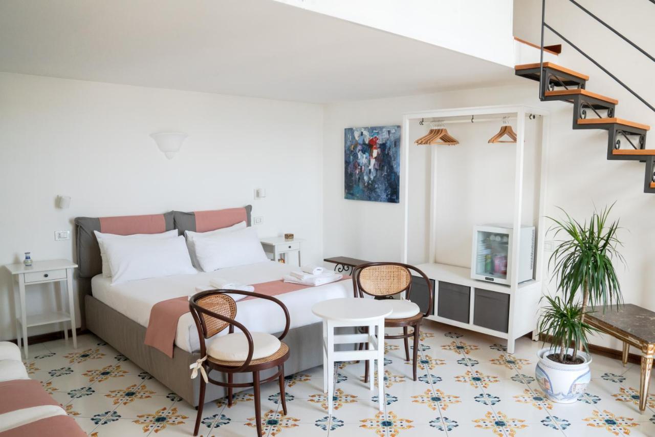 Le Stanze Di Sissi - Luxury Suites Napoli Bagian luar foto